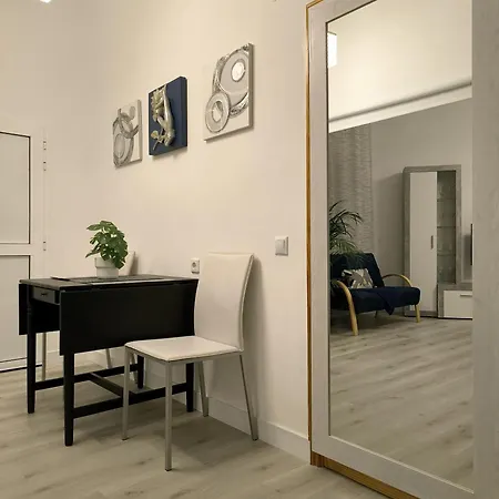 Bellaluz Apartment